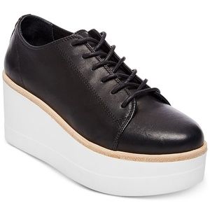 Steve Madden Platform Leather Oxfords. Black. Size 9.5M.